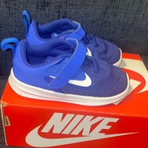 Nike size 8c